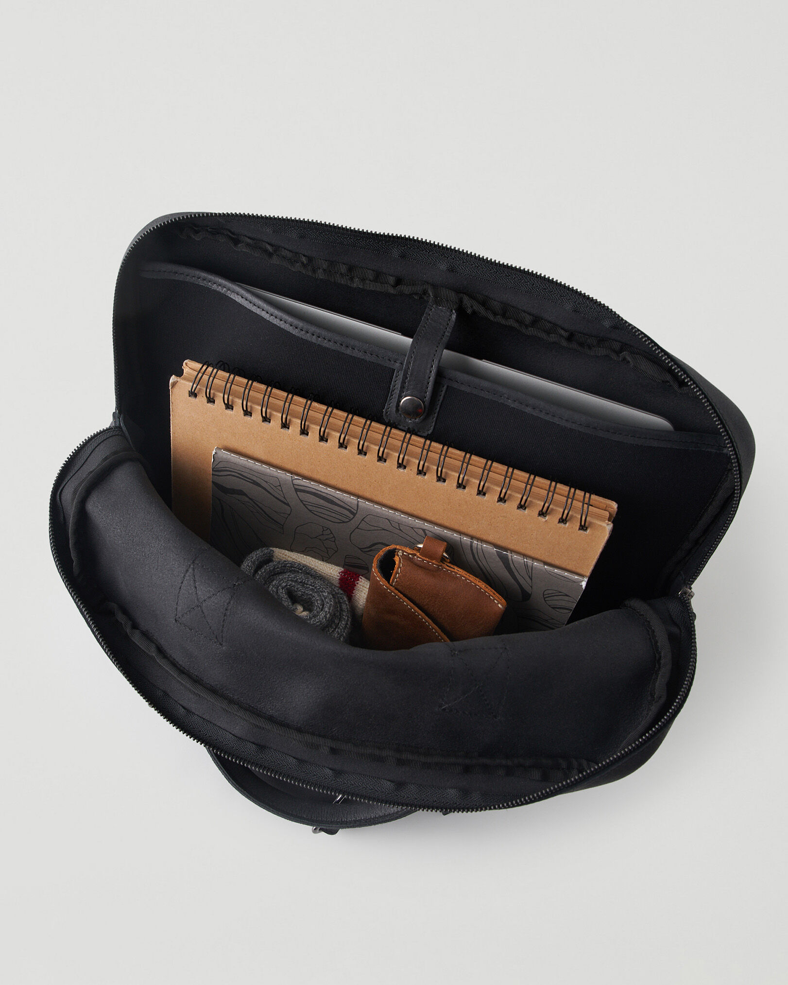 Roots laptop bag sales