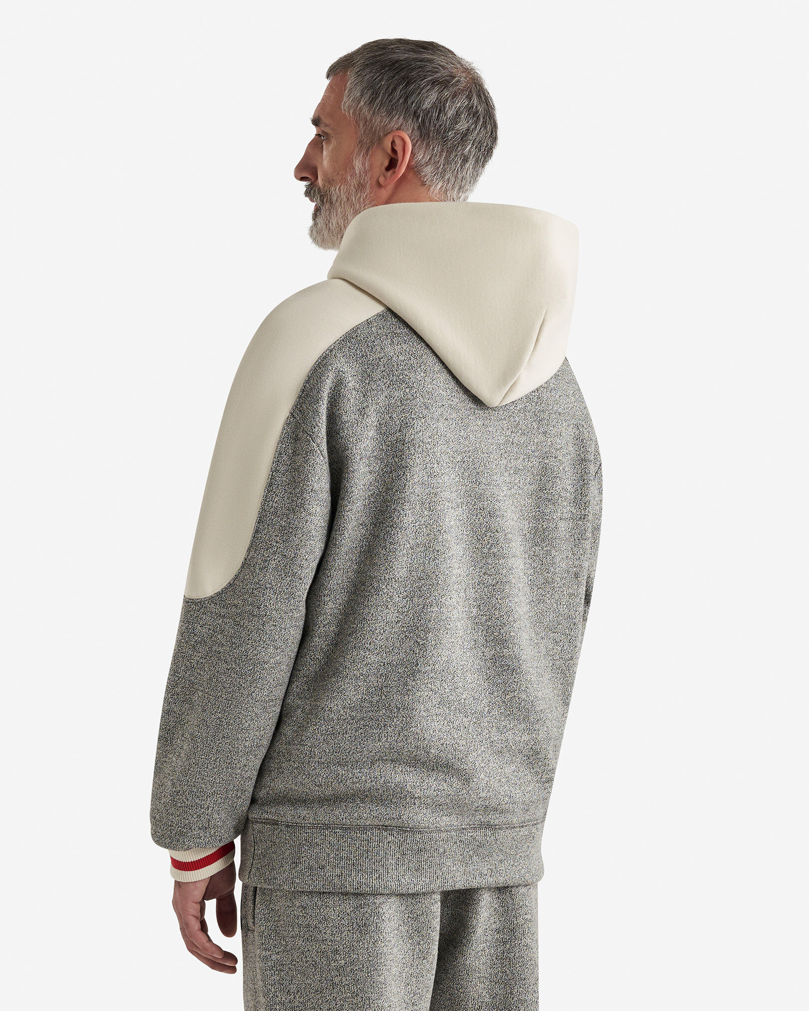 Chandail à capuchon Cabane