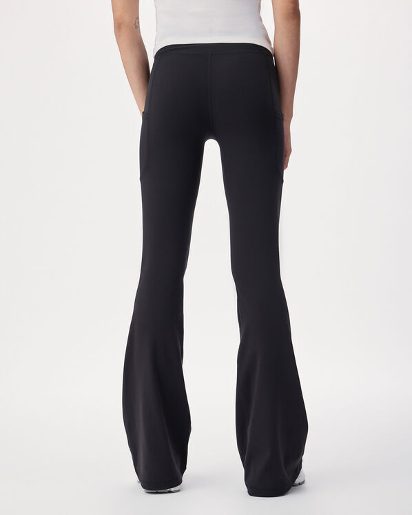 Active Knit Flare Legging
