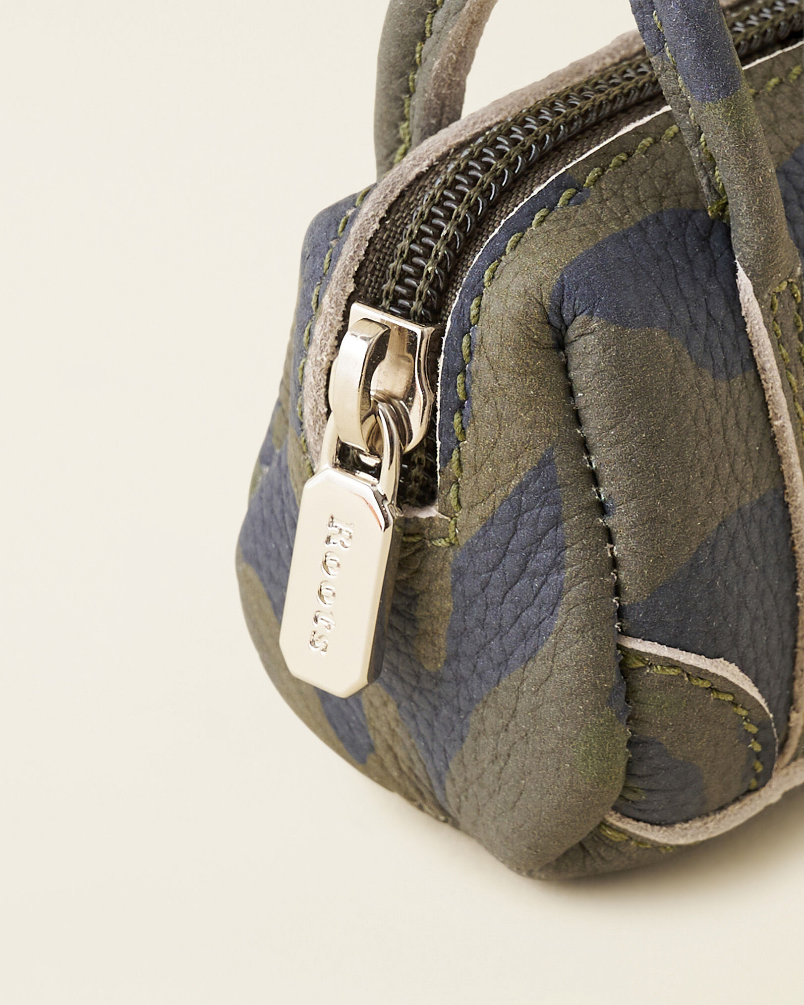 Breloque Sac Banff en cuir suprarecyclé