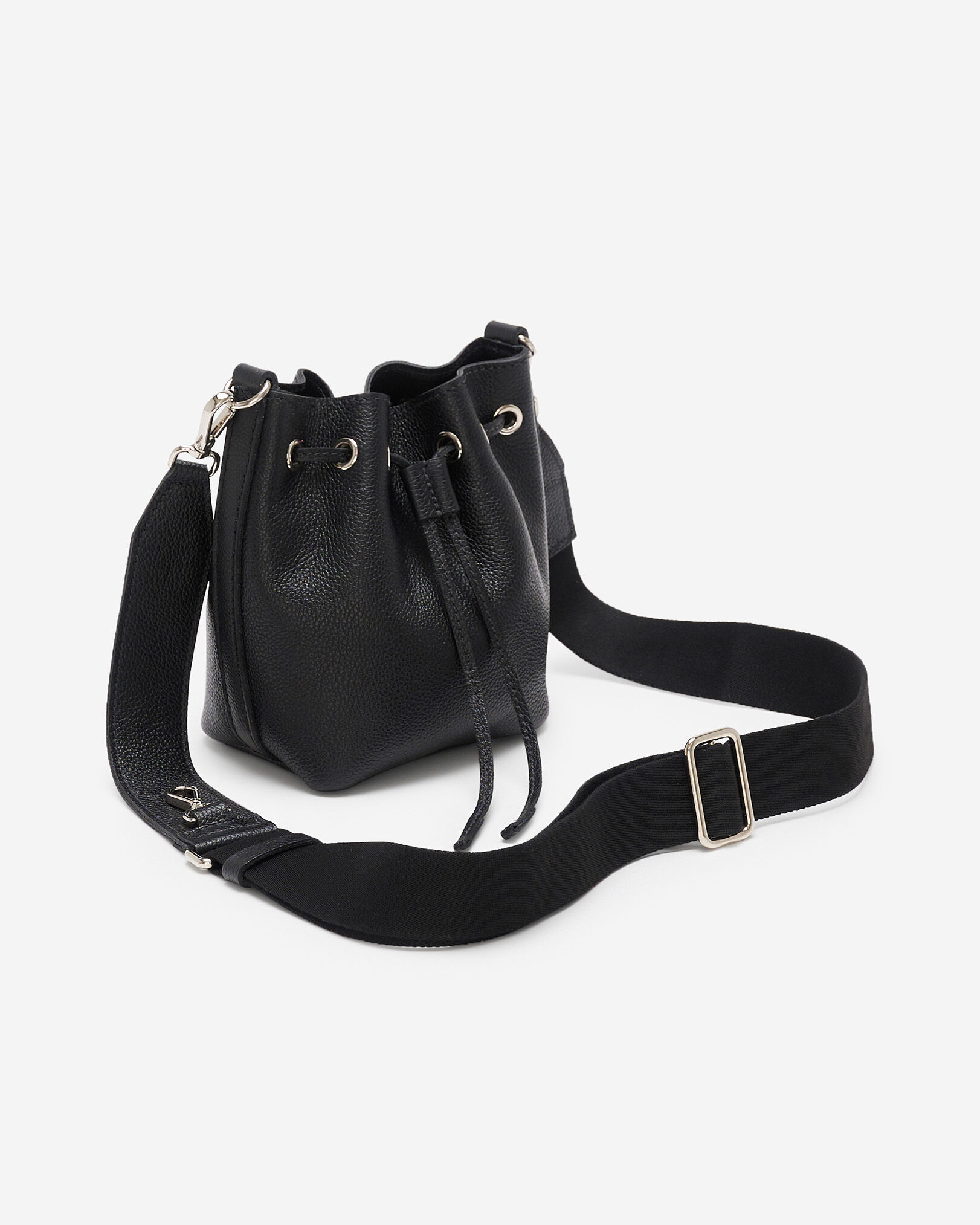 Bucket bag strap top