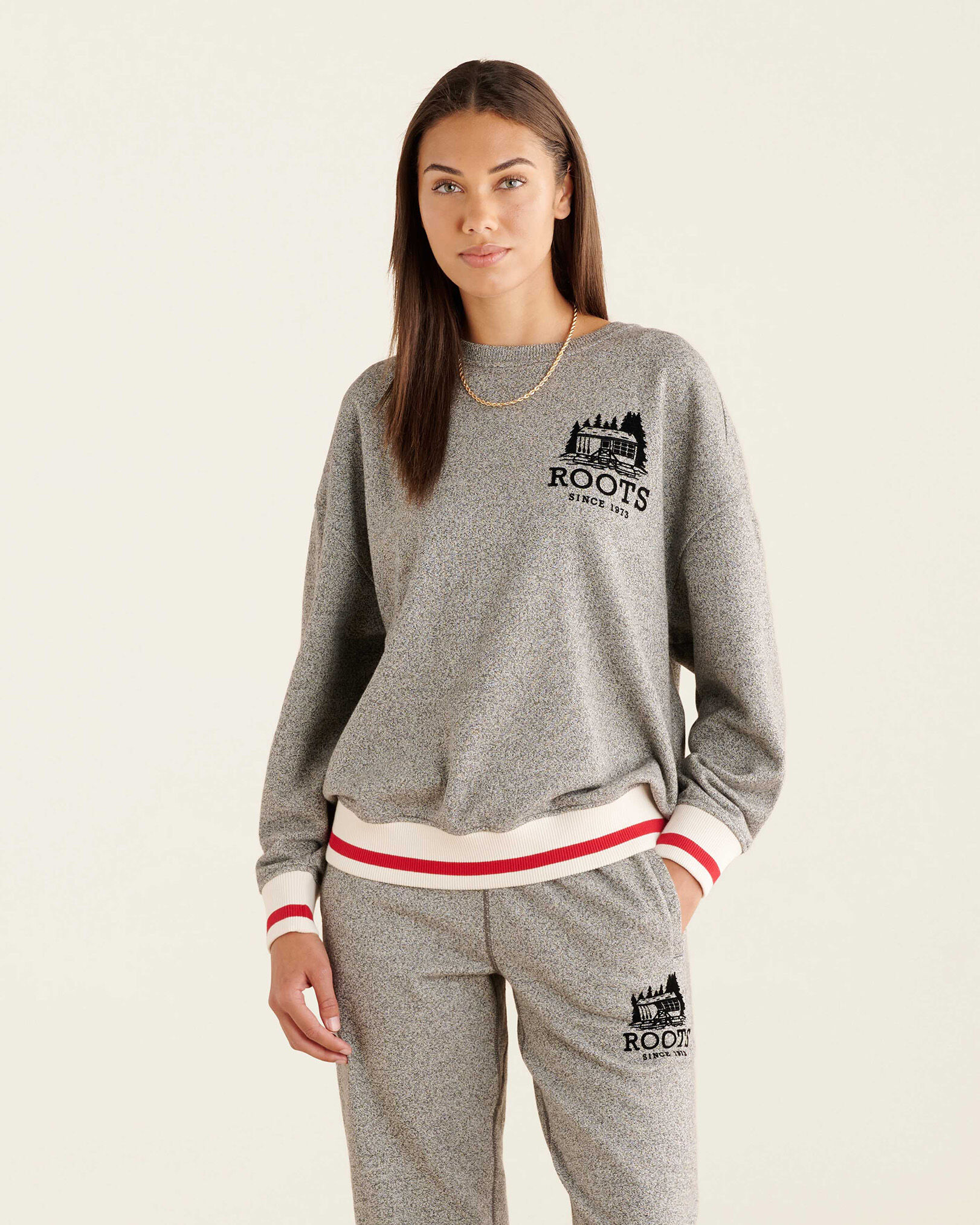 Roots crewneck sale