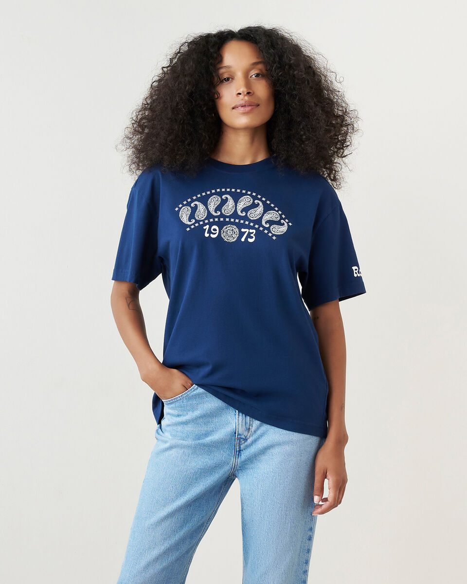 Gender Free Paisley Arch T-shirt