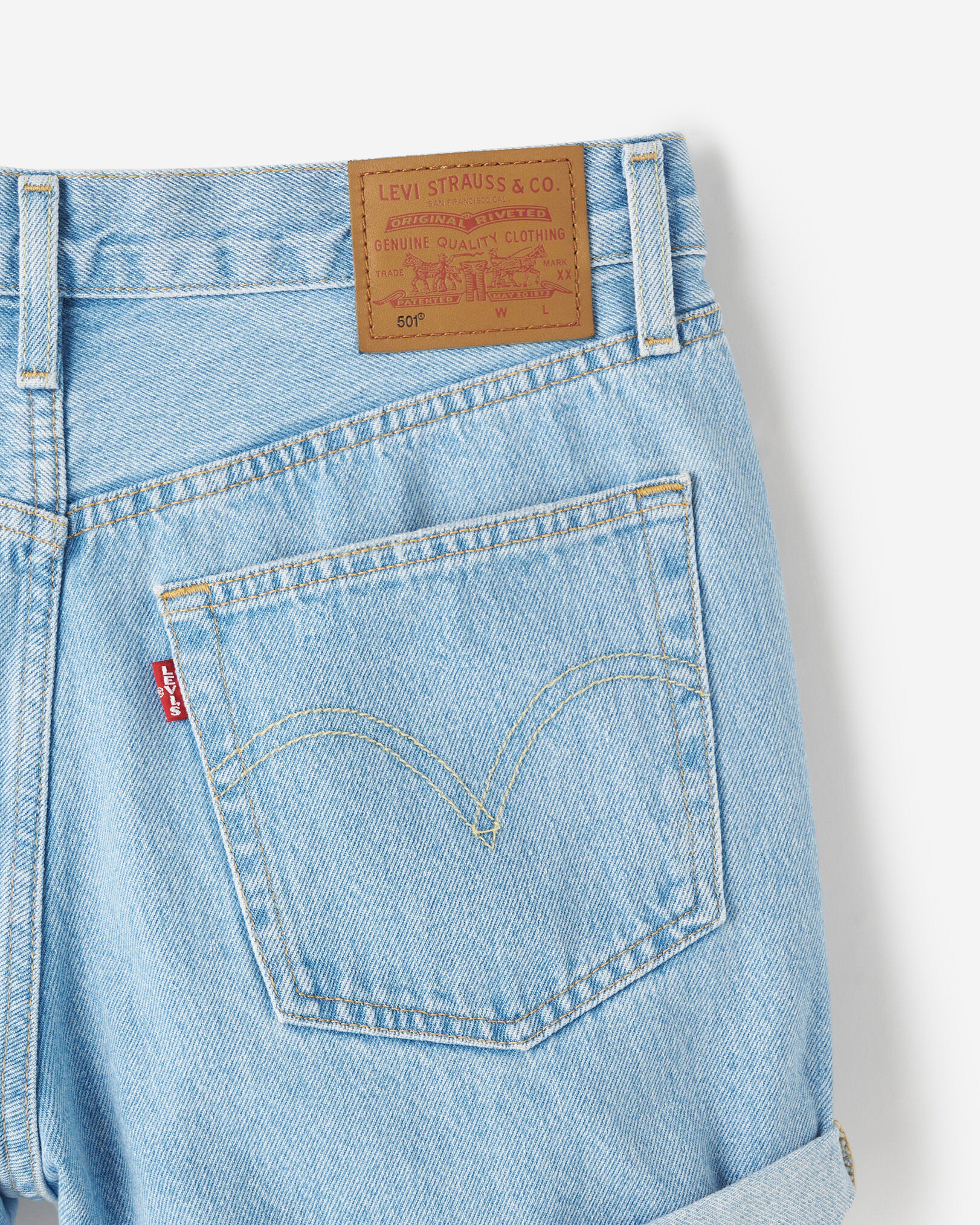 Light blue 501 levi jeans discount
