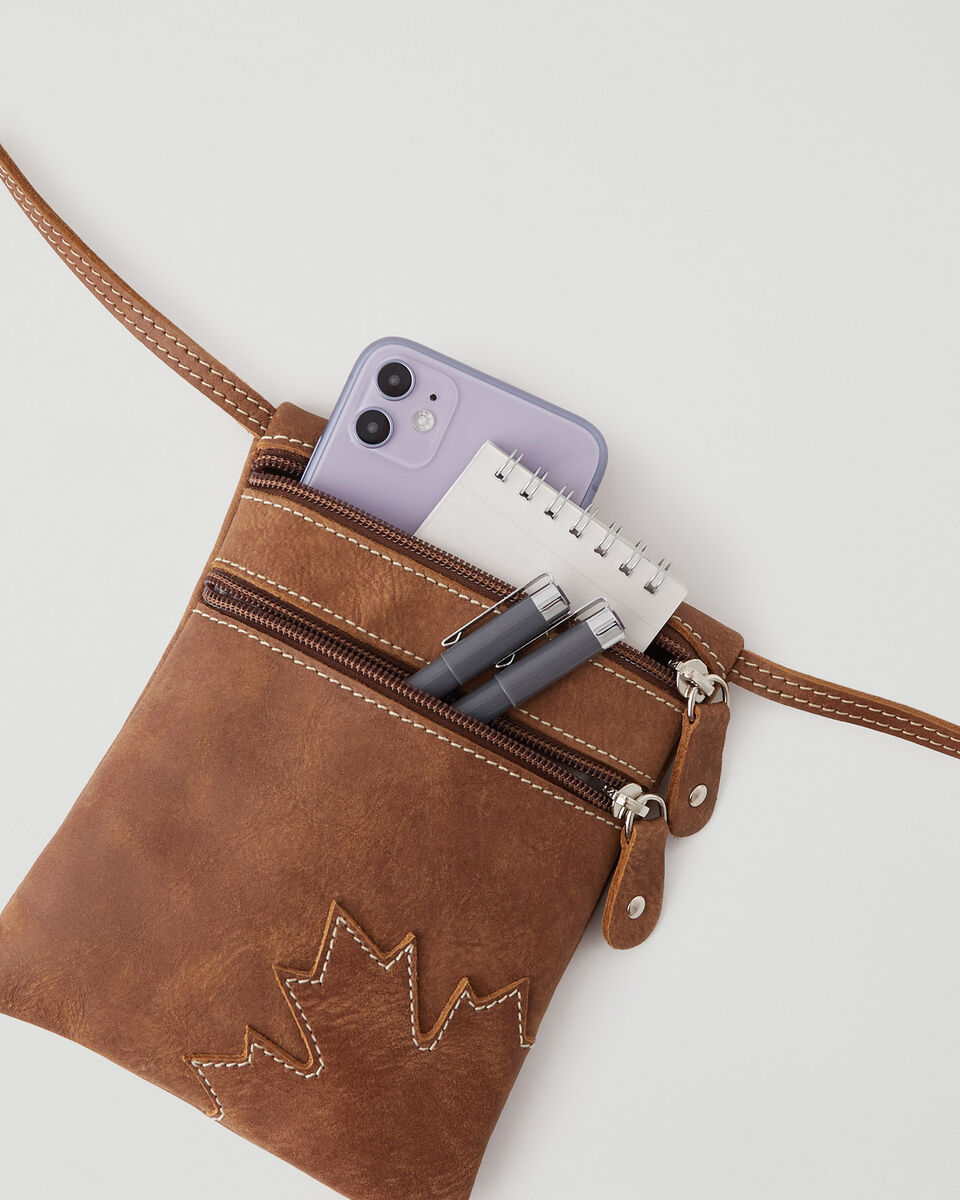 Maple Leaf Hanging Pouch Tribe