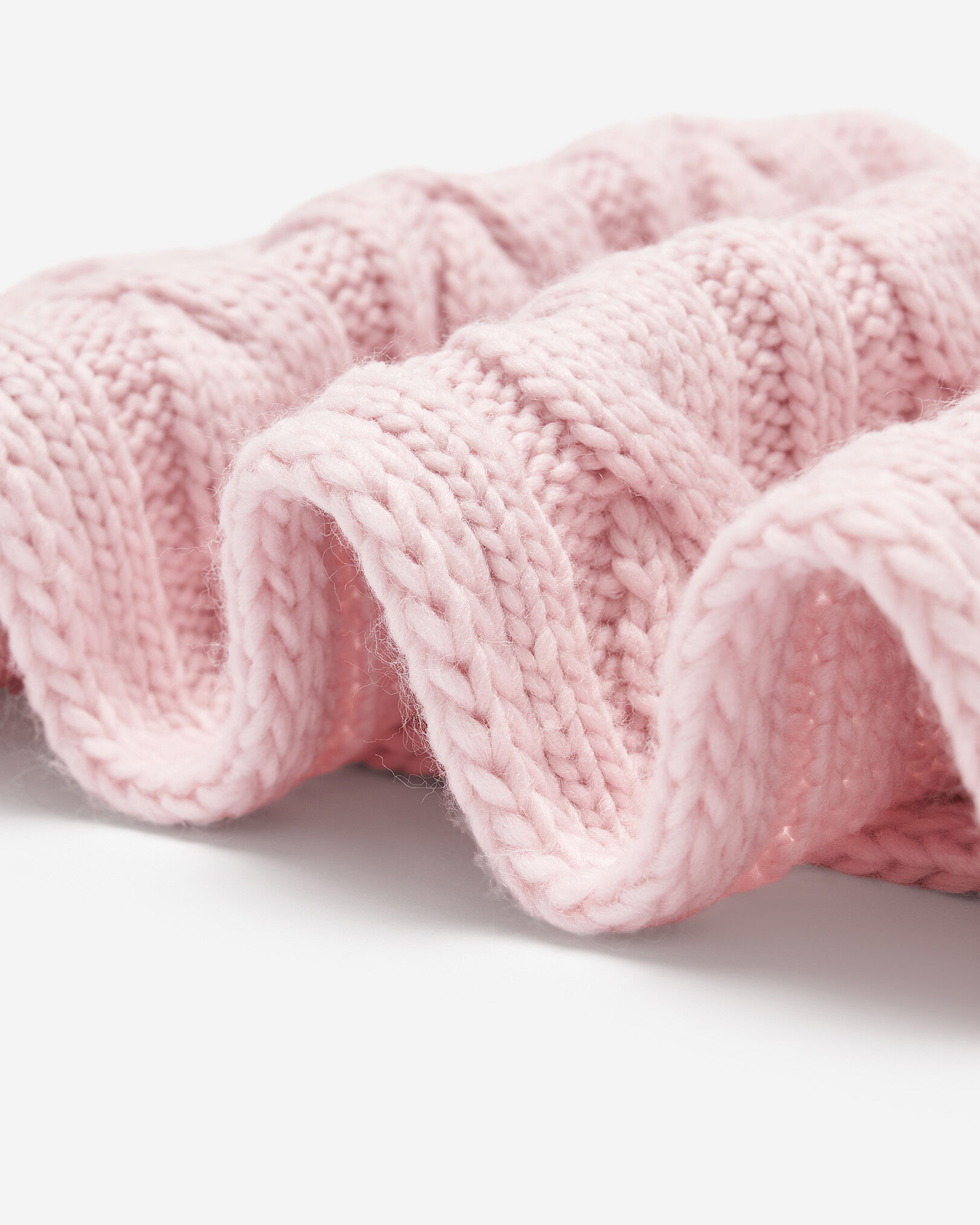 Olivia Cable Scarf