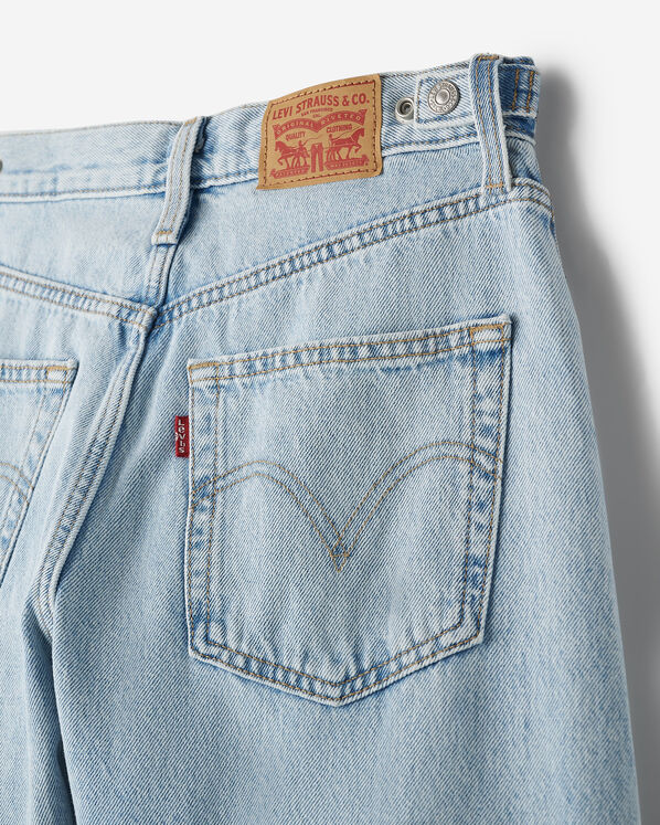 Levi's&reg; Womens Cinch Barrel Jeans