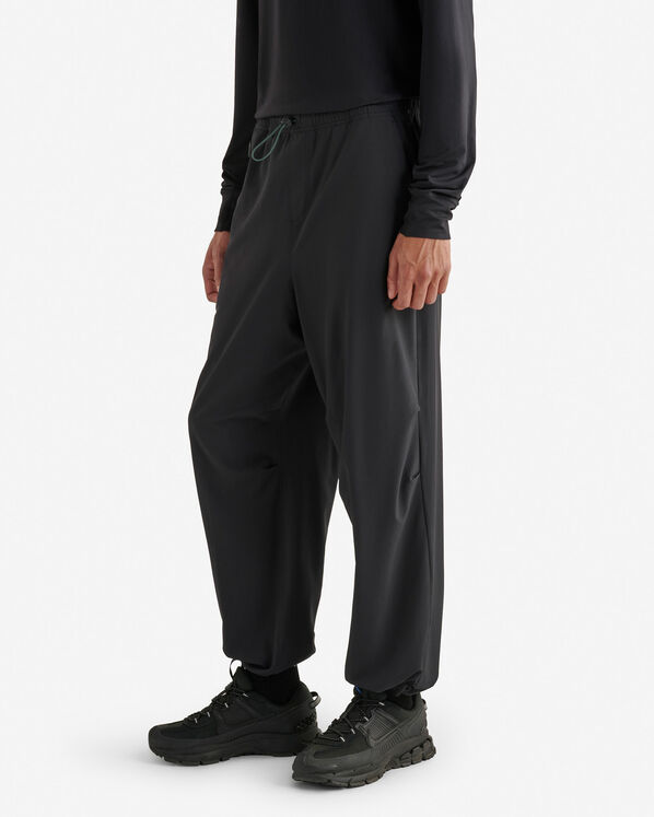 Active Woven Flight Pant