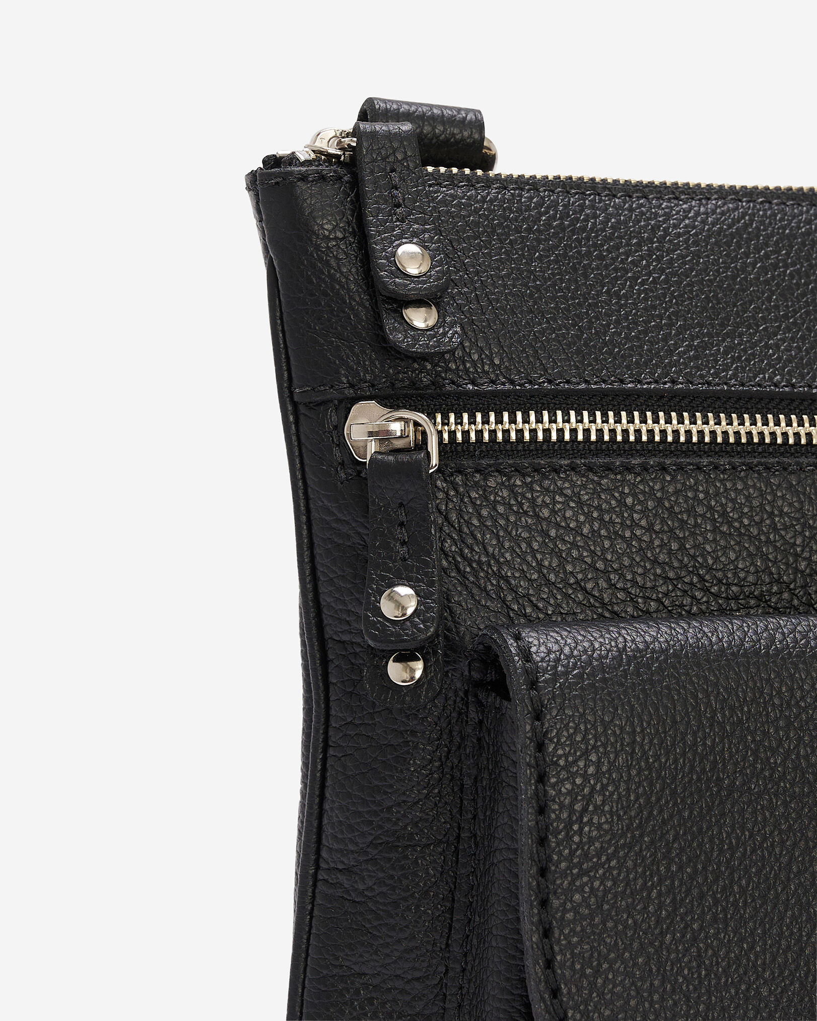 Riverside Saddle Cervino Handbags Roots