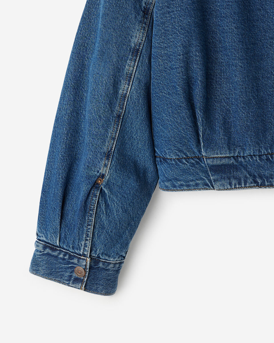 Levi's&reg;  Collarless Crop Womens Sherpa Trucker Jacket
