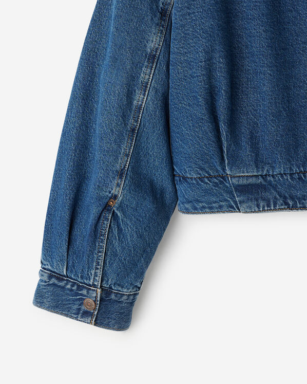 Levi's&reg;  Collarless Crop Womens Sherpa Trucker Jacket