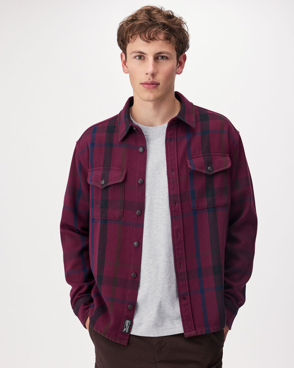 Chemise d&eacute;contract&eacute;e en serg&eacute; Cypress