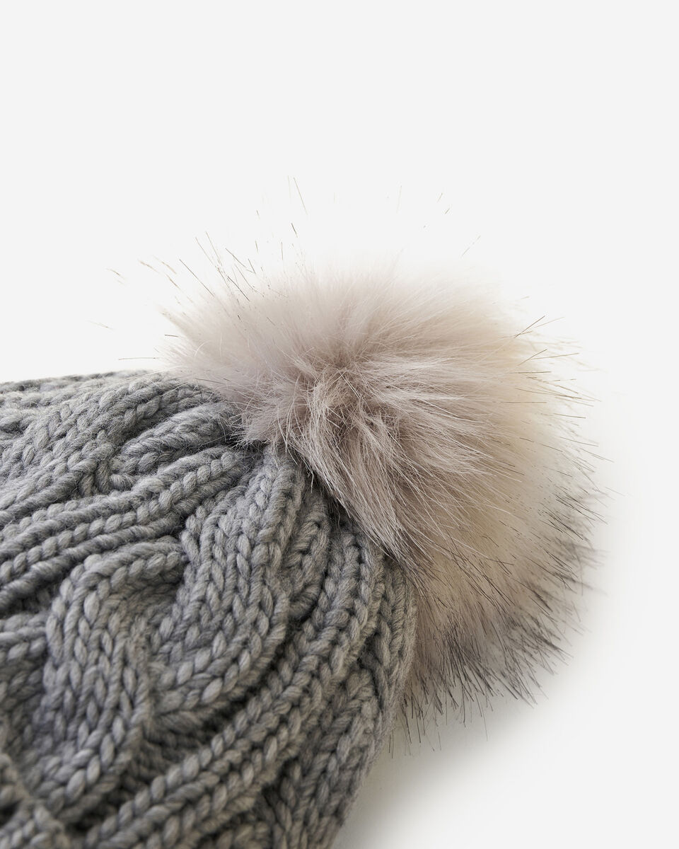 Olivia Cable Toque
