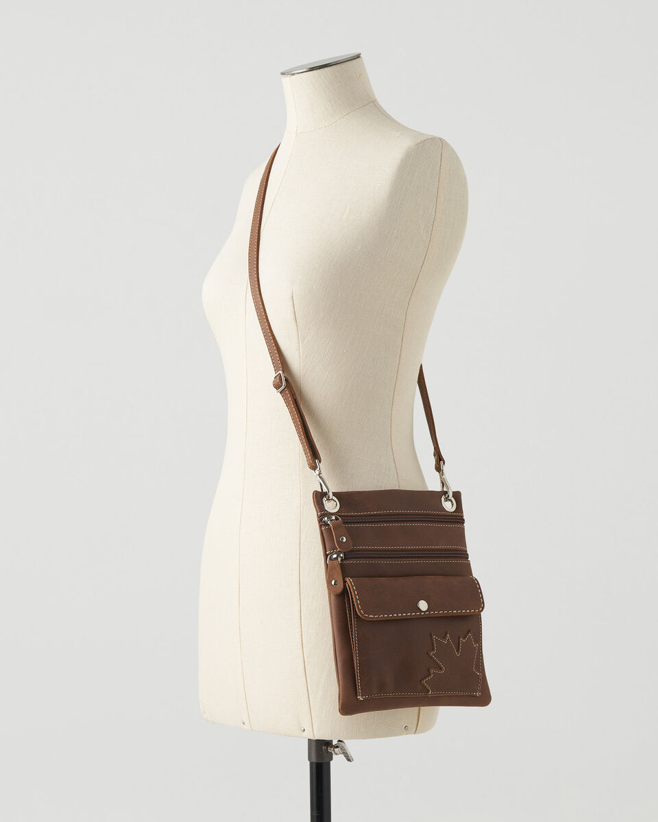 Maple Leaf Urban Pouch Tribe
