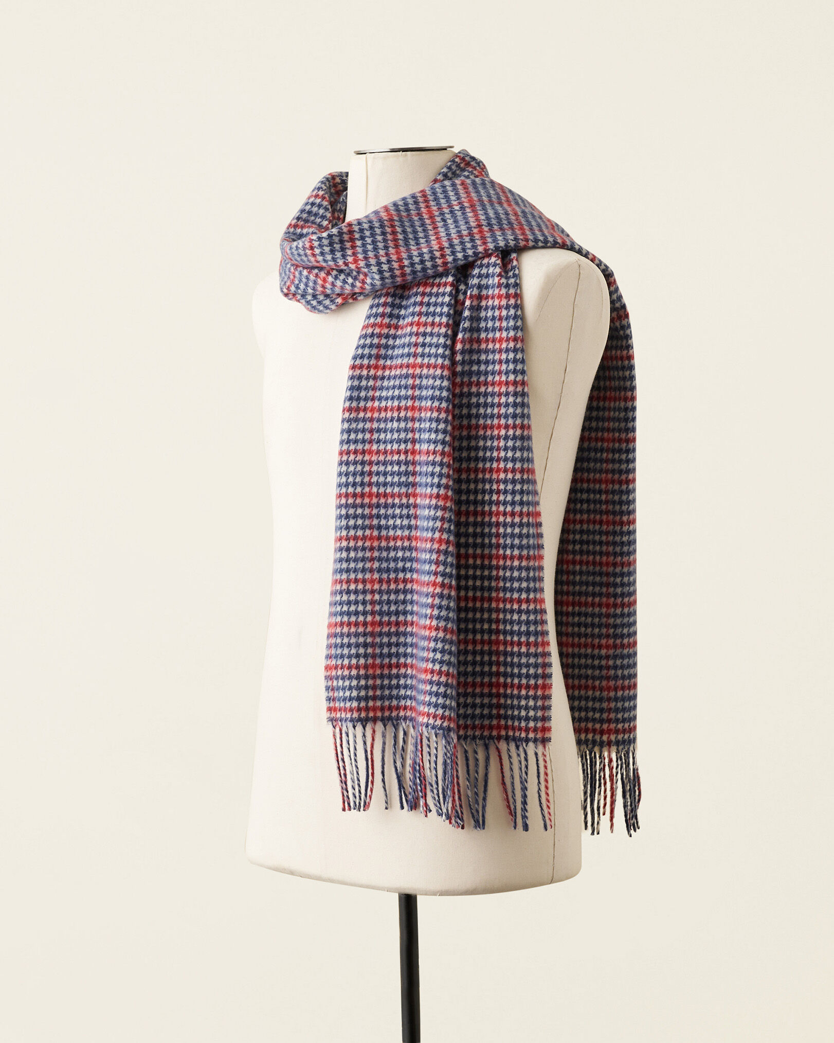 Roots scarf hotsell