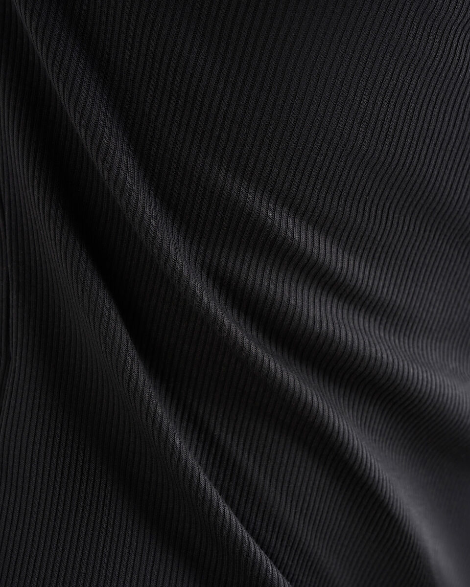 Roam Rib Fitted Long Sleeve Henley