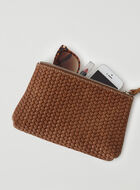 Pochette en cuir tressé
