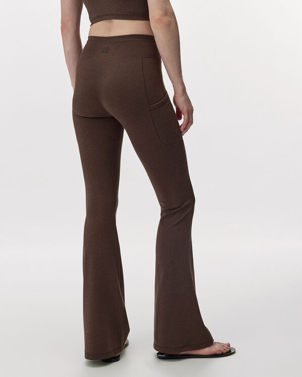 Legging sport &eacute;vas&eacute; en tricot