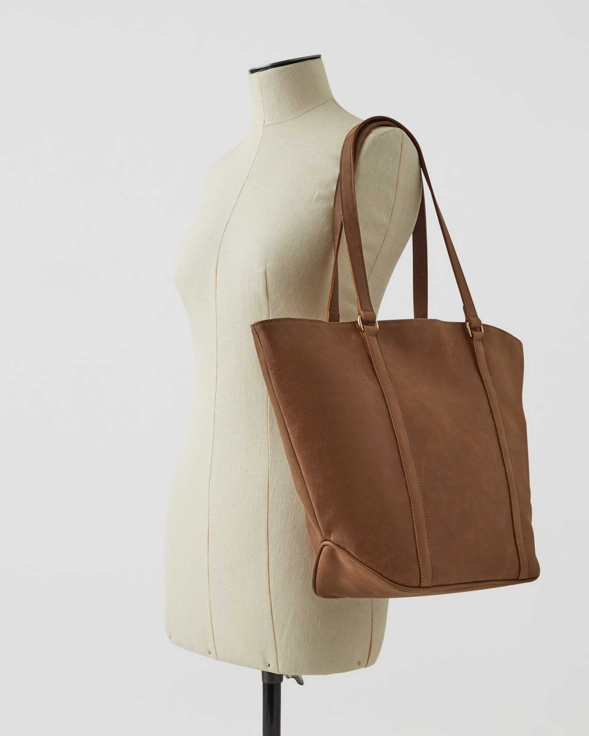 Roots tote 2025