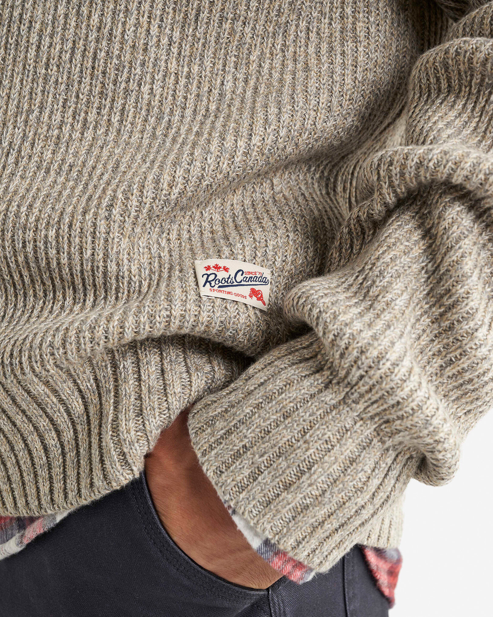 Robson Shaker Half Zip | Sweaters and Cardigans | Roots