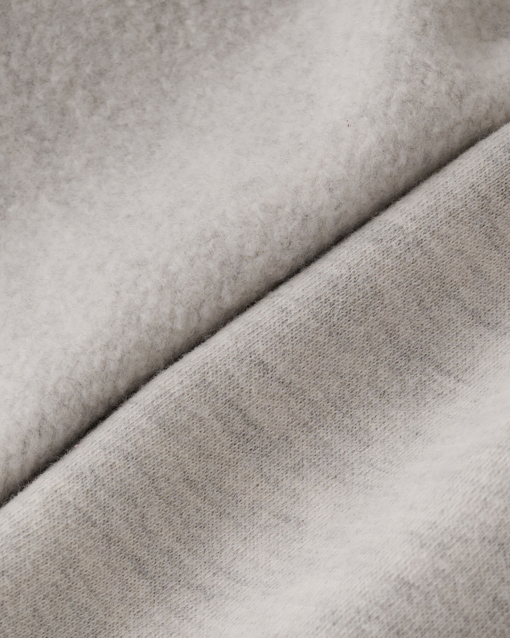 Chandail à capuchon et glissière Un pour bébé