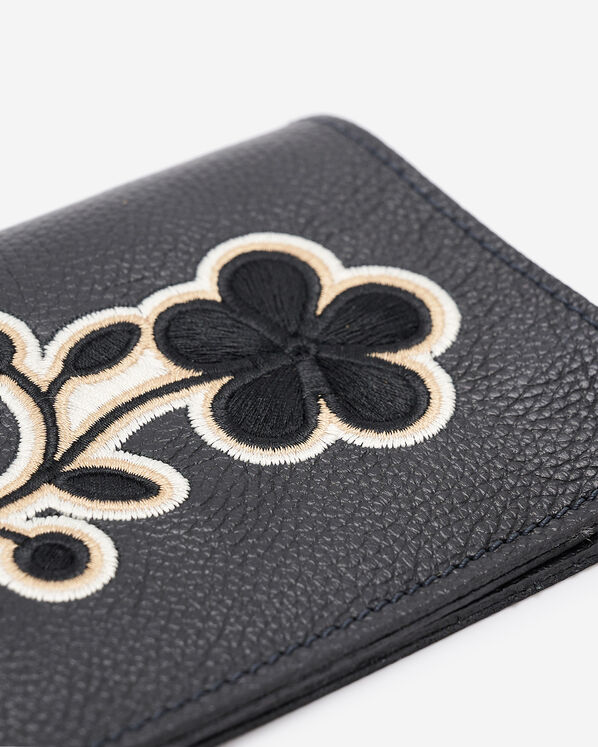 Roots X SECTION 35 Passport Holder