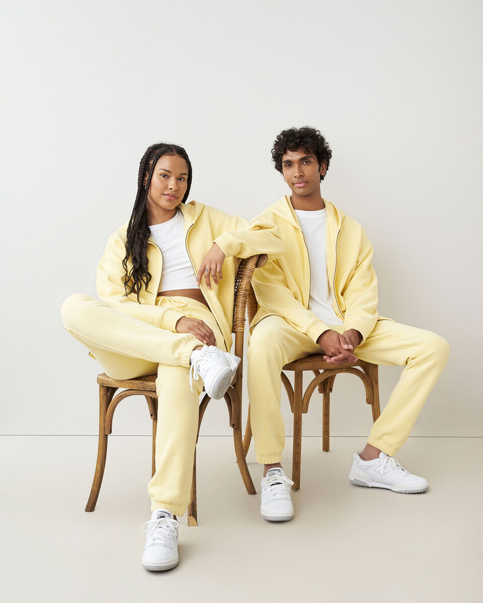 One Zip Hoodie Gender Free 