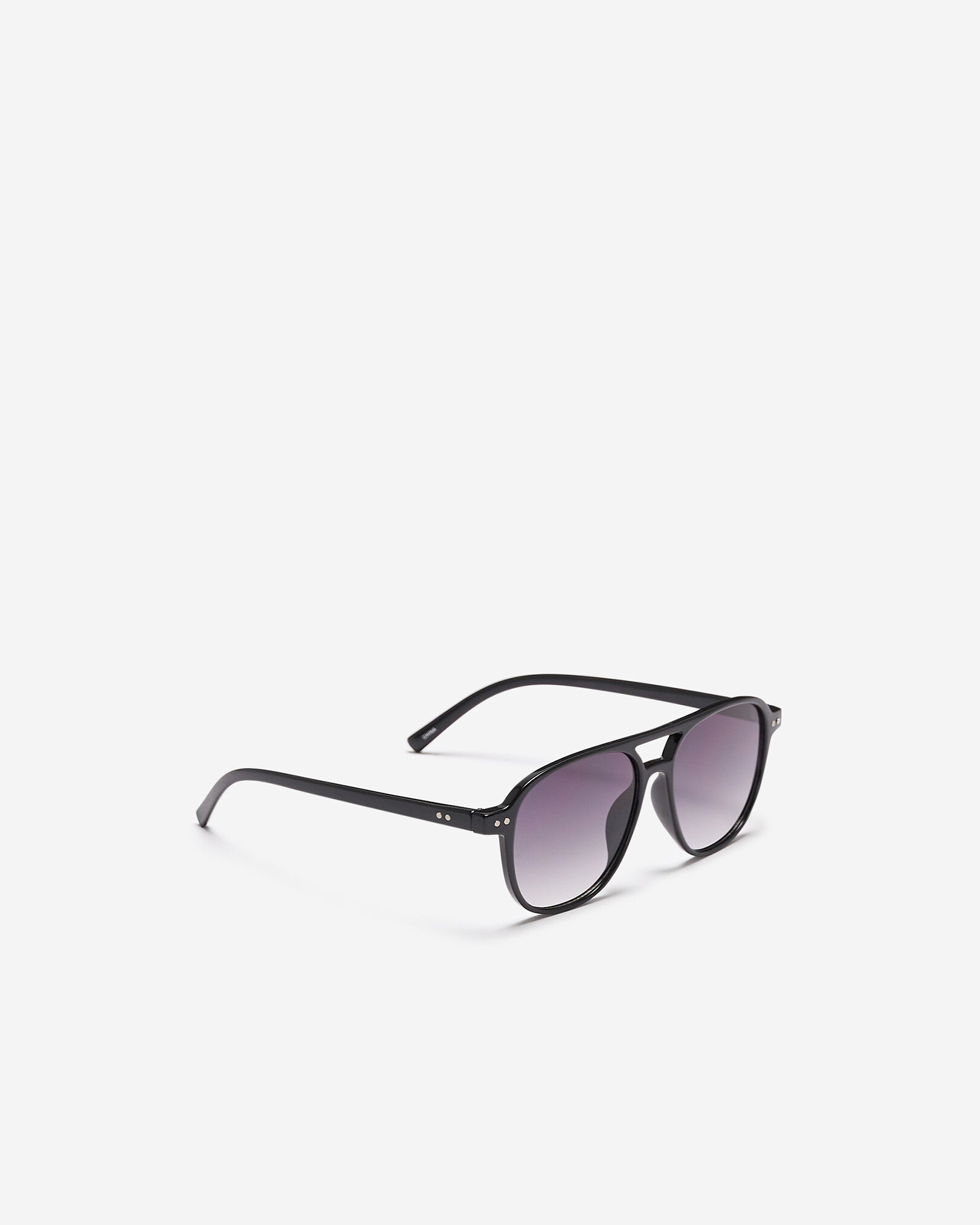 Plastic Aviator Sunglasses