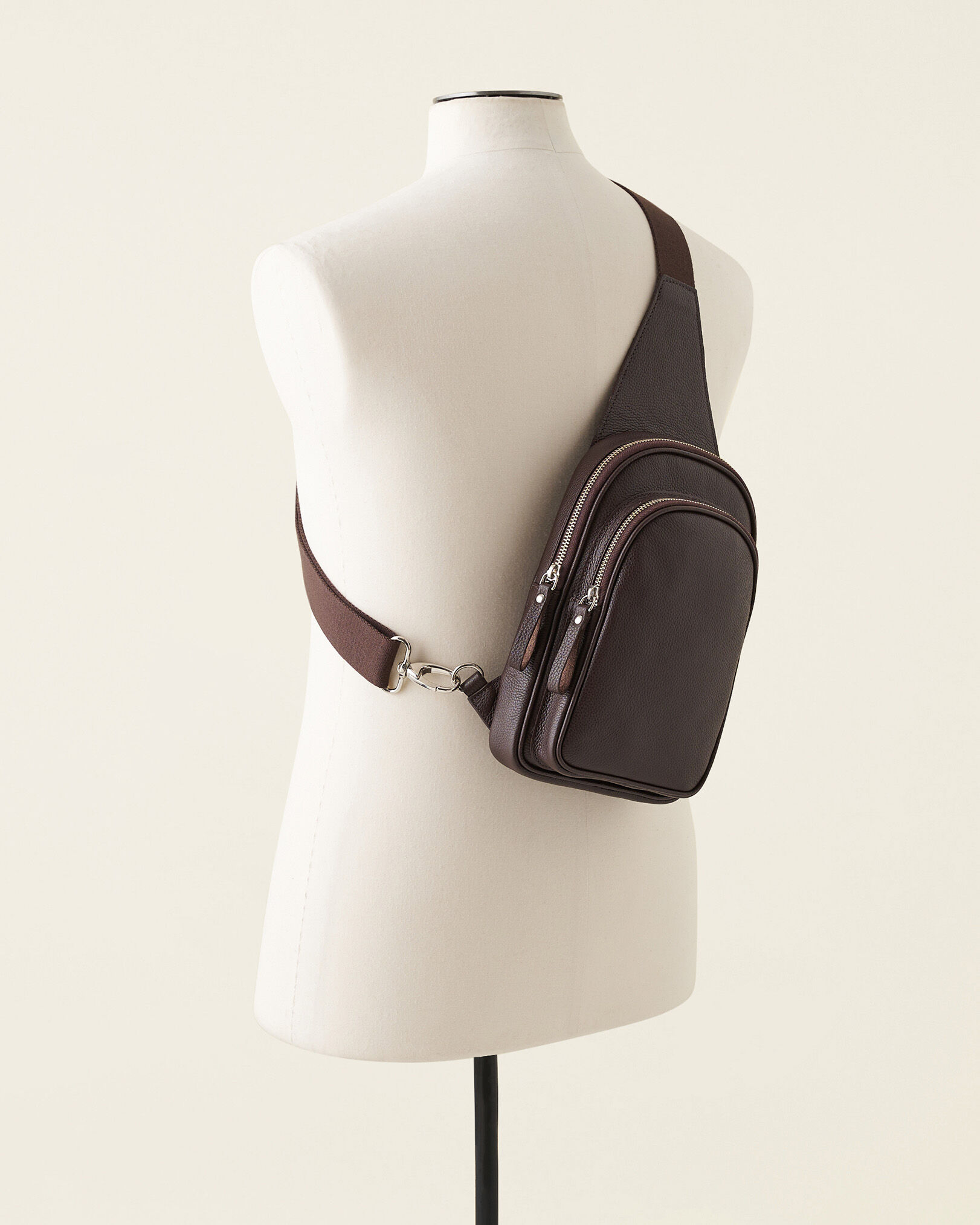 Roots sling outlet bag