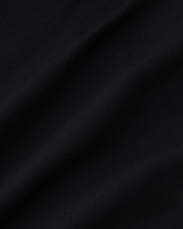 T-shirt sport ajusté pour toutes-petites T-shirt sport ajusté pour toutes-petites