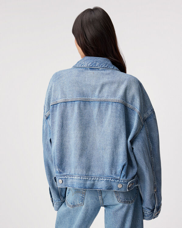 Levi's&reg; Womens Loose Crop Trucker Jacket