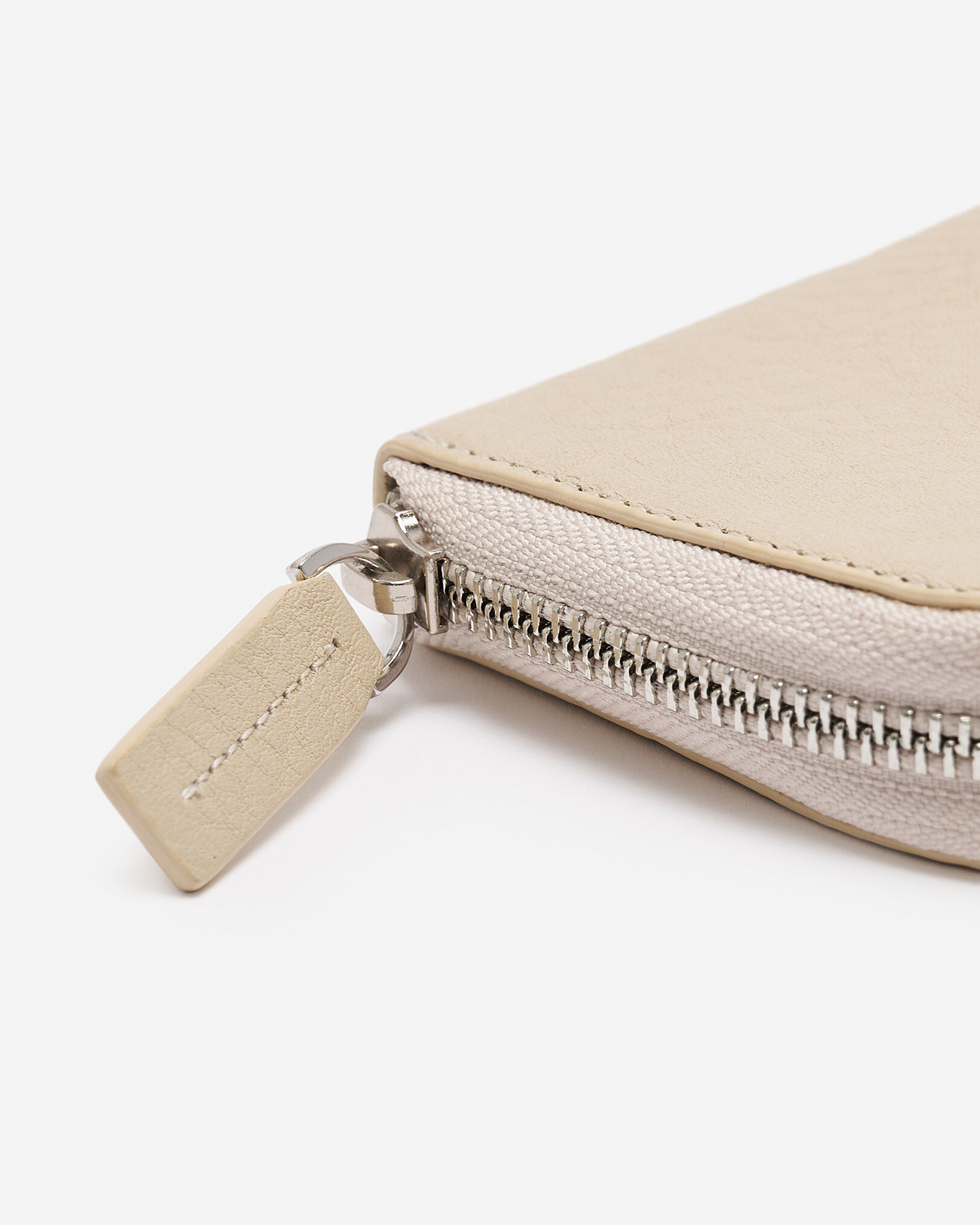 Half Moon Wallet Cloud