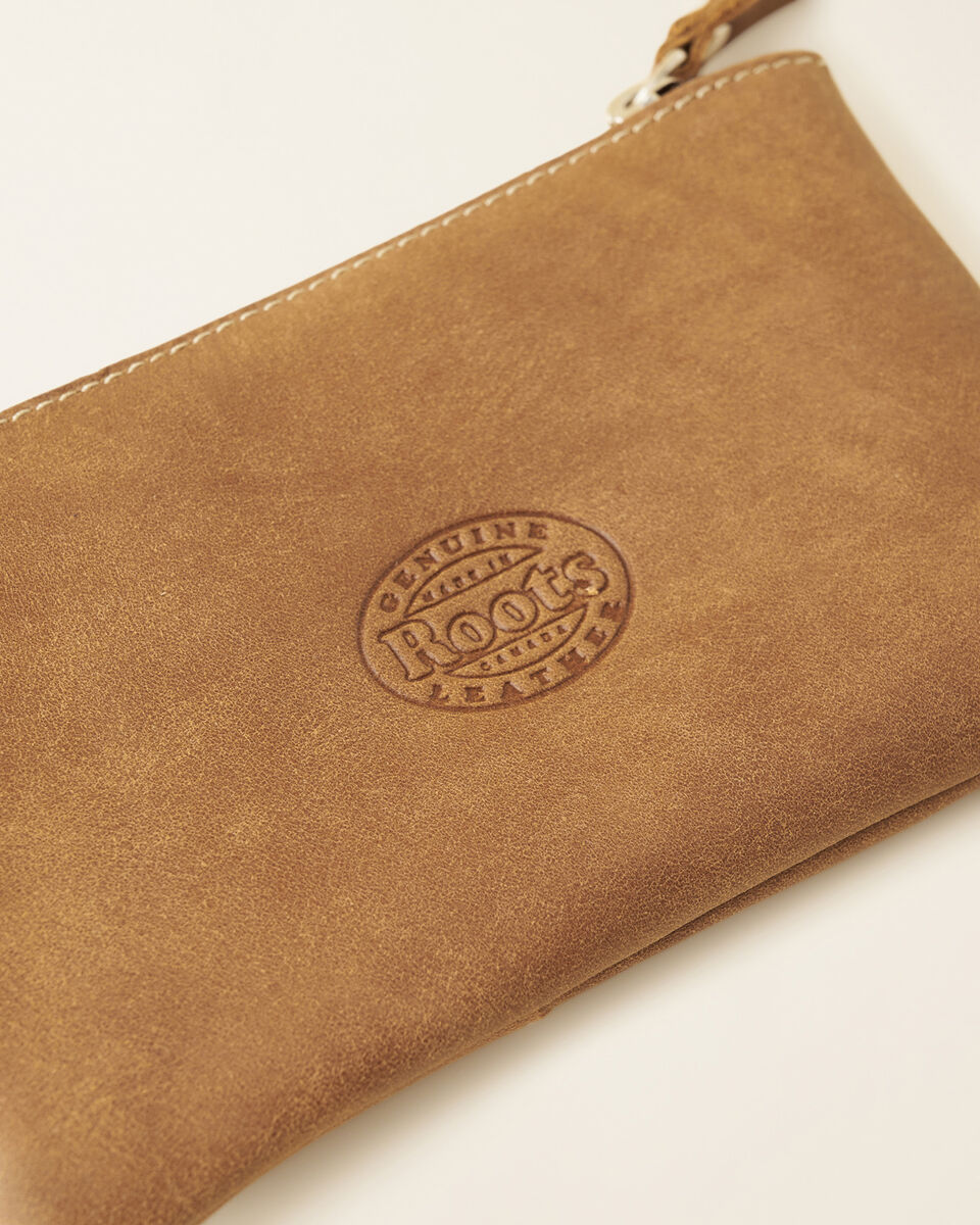 Maple Leaf Medium Zip Pouch Tribe