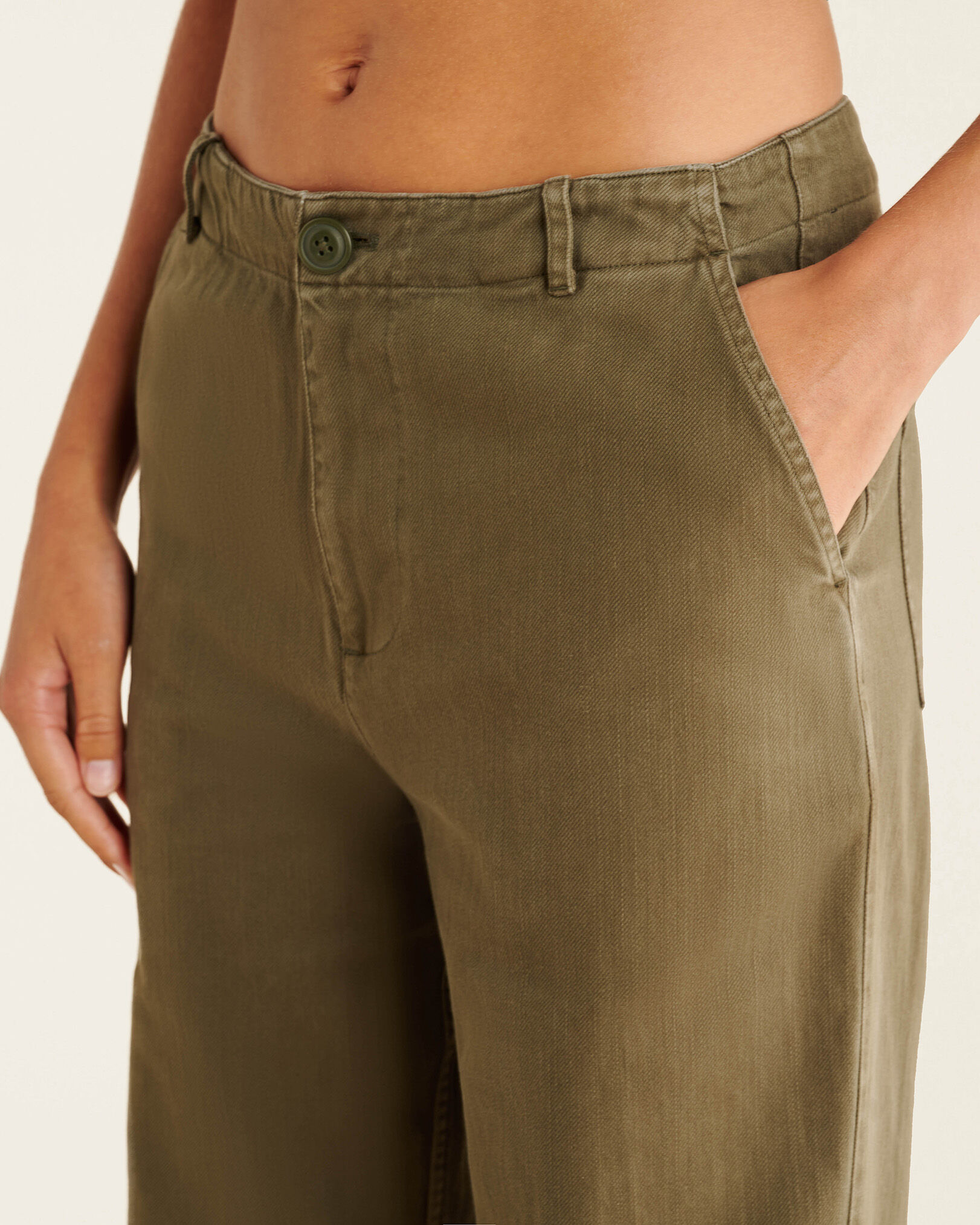 Soft Twill Barrel Pant