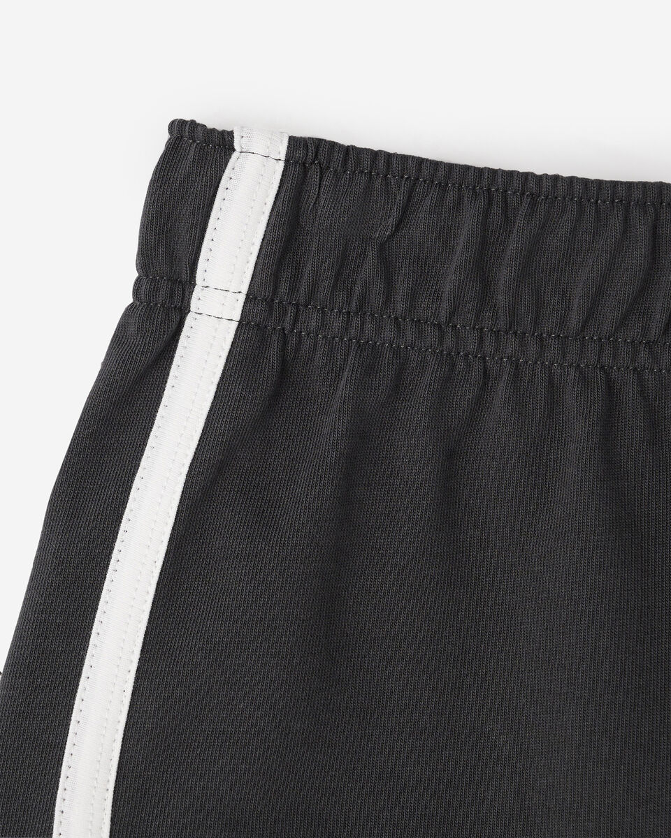 Short sport pour fille