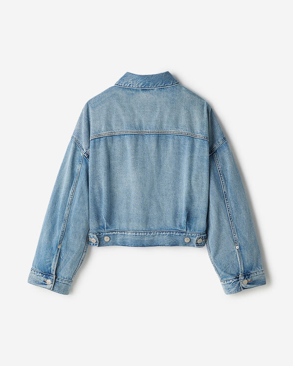 Levi's&reg; Womens Loose Crop Trucker Jacket
