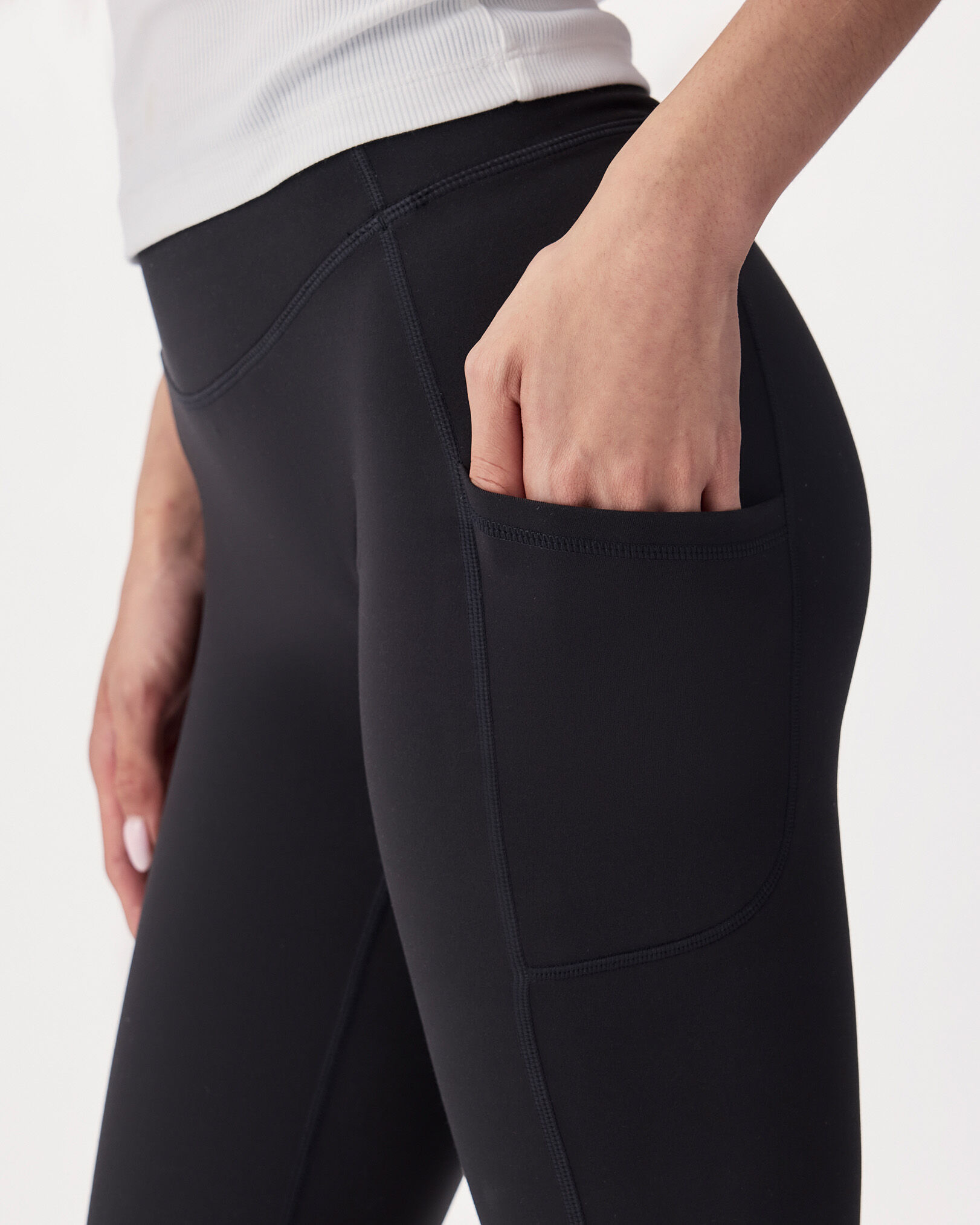 Active Knit Flare Legging