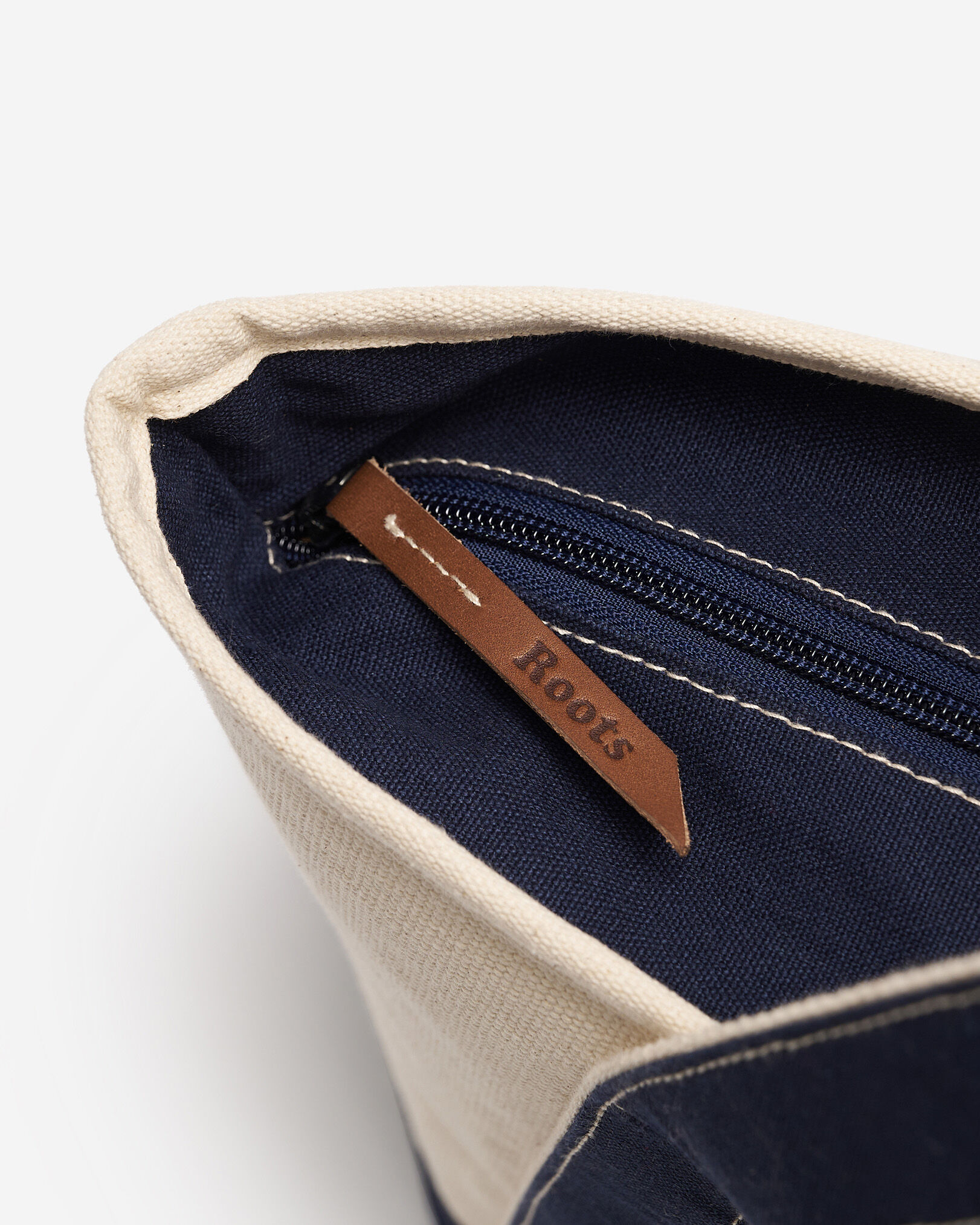 Beaver Canoe Pocket Tote