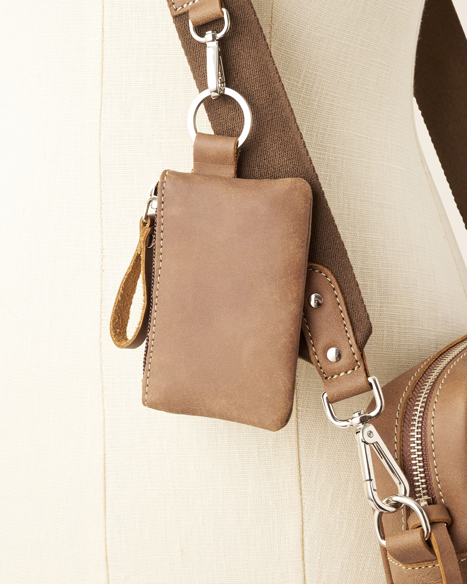 Superdry valley discount crossbody bag