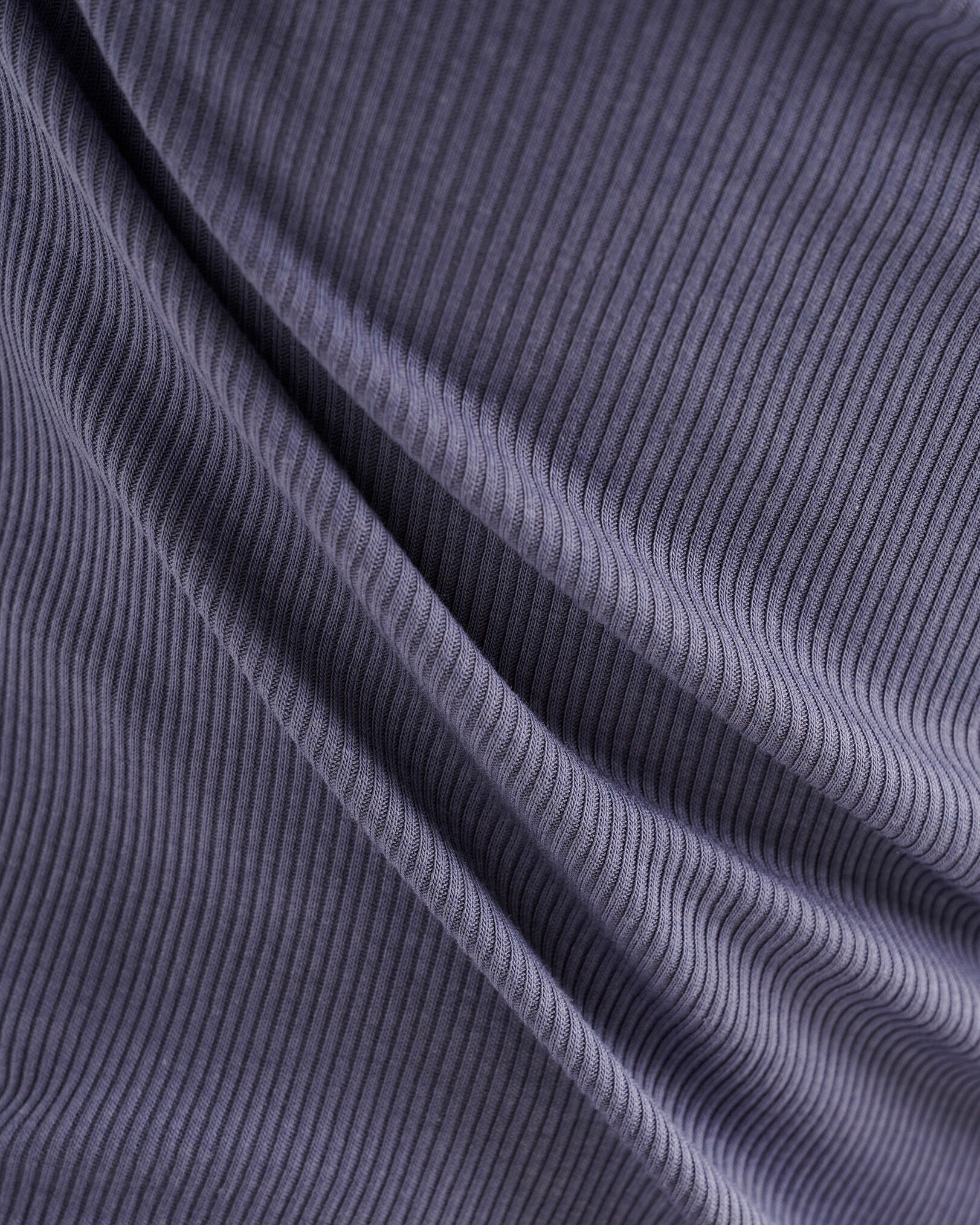 Chandail henley ajusté à manches longues en tissu côtelé Roam