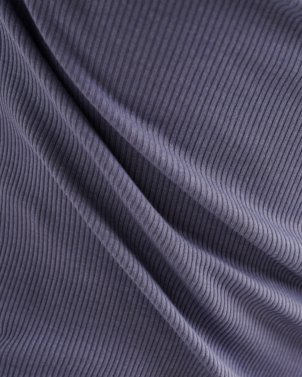 Roam Rib Fitted Long Sleeve Henley