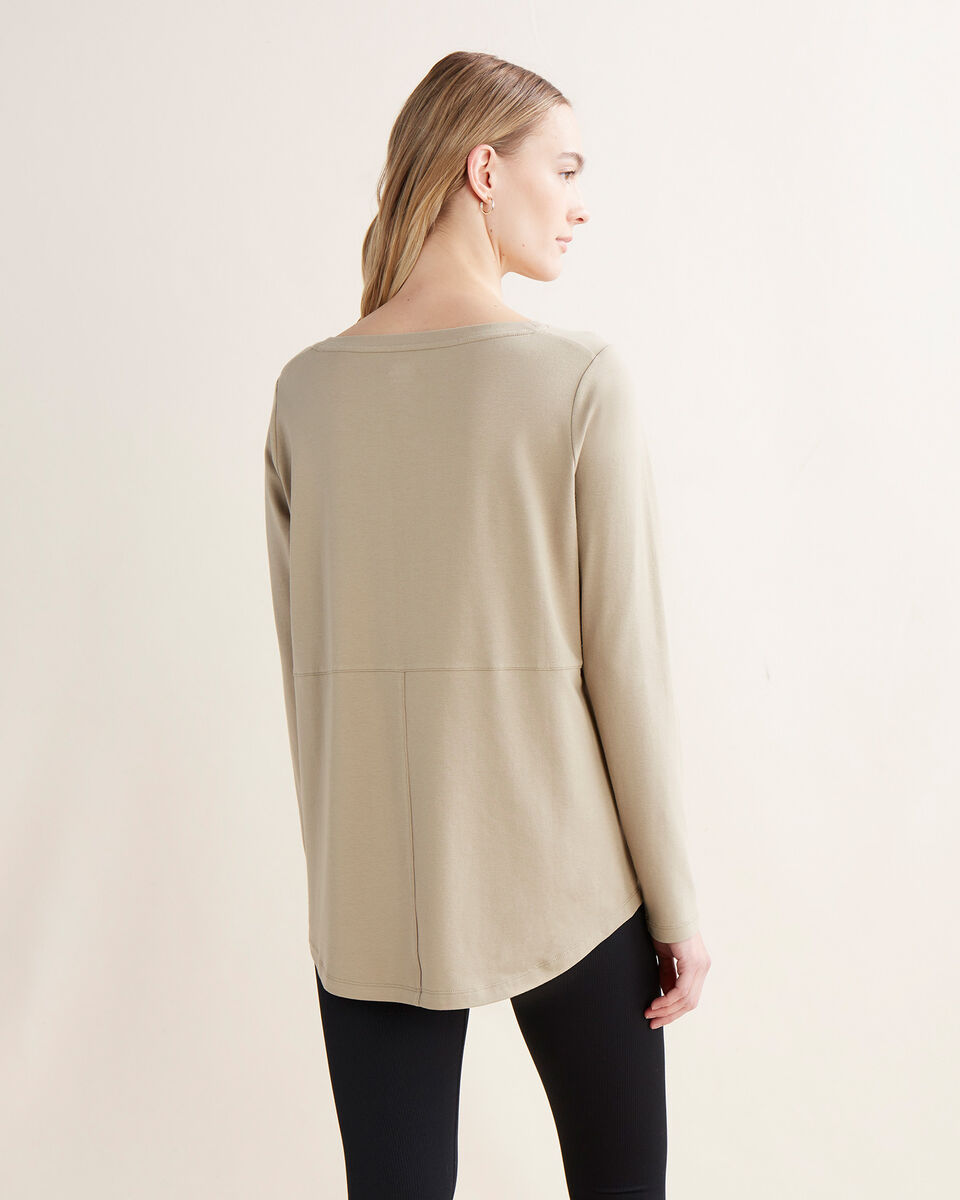 Canmore High Low Long Sleeve Top
