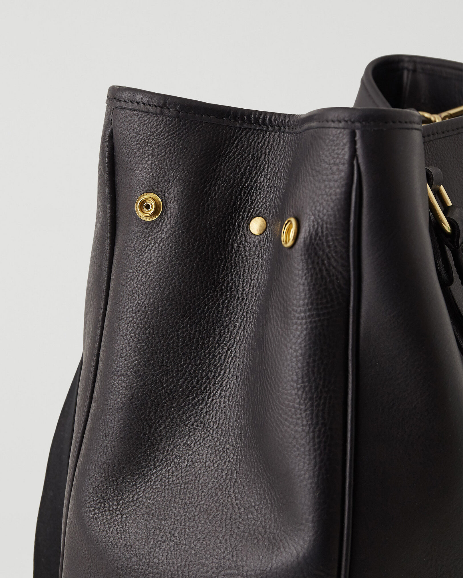 Roots muskoka tote clearance