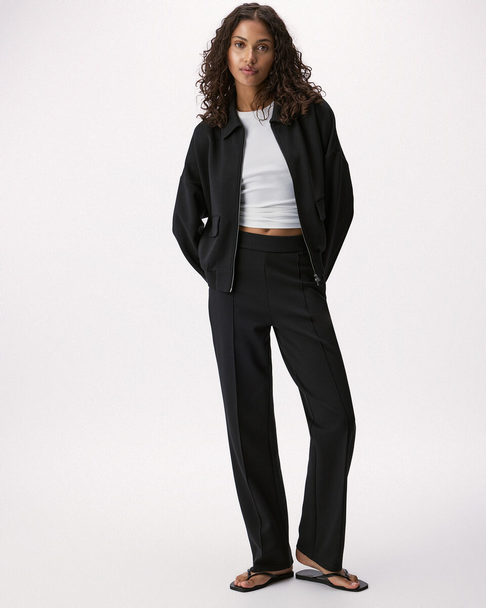 Roam Track Pant