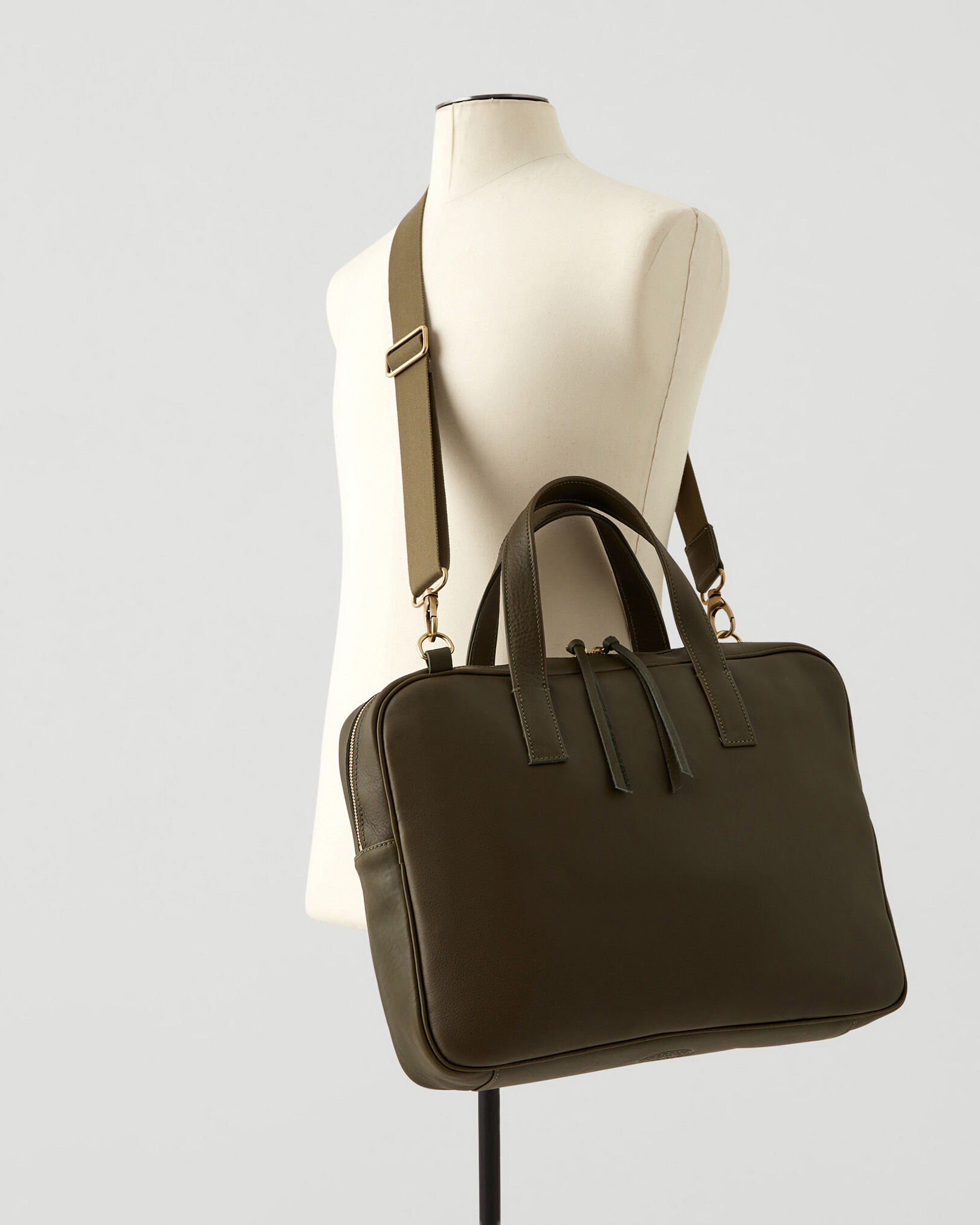 Roots leather briefcase outlet