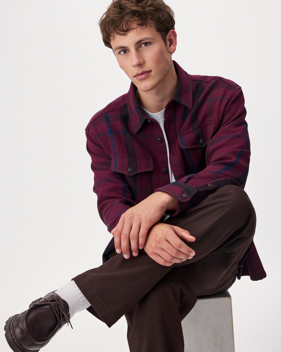 Chemise d&eacute;contract&eacute;e en serg&eacute; Cypress