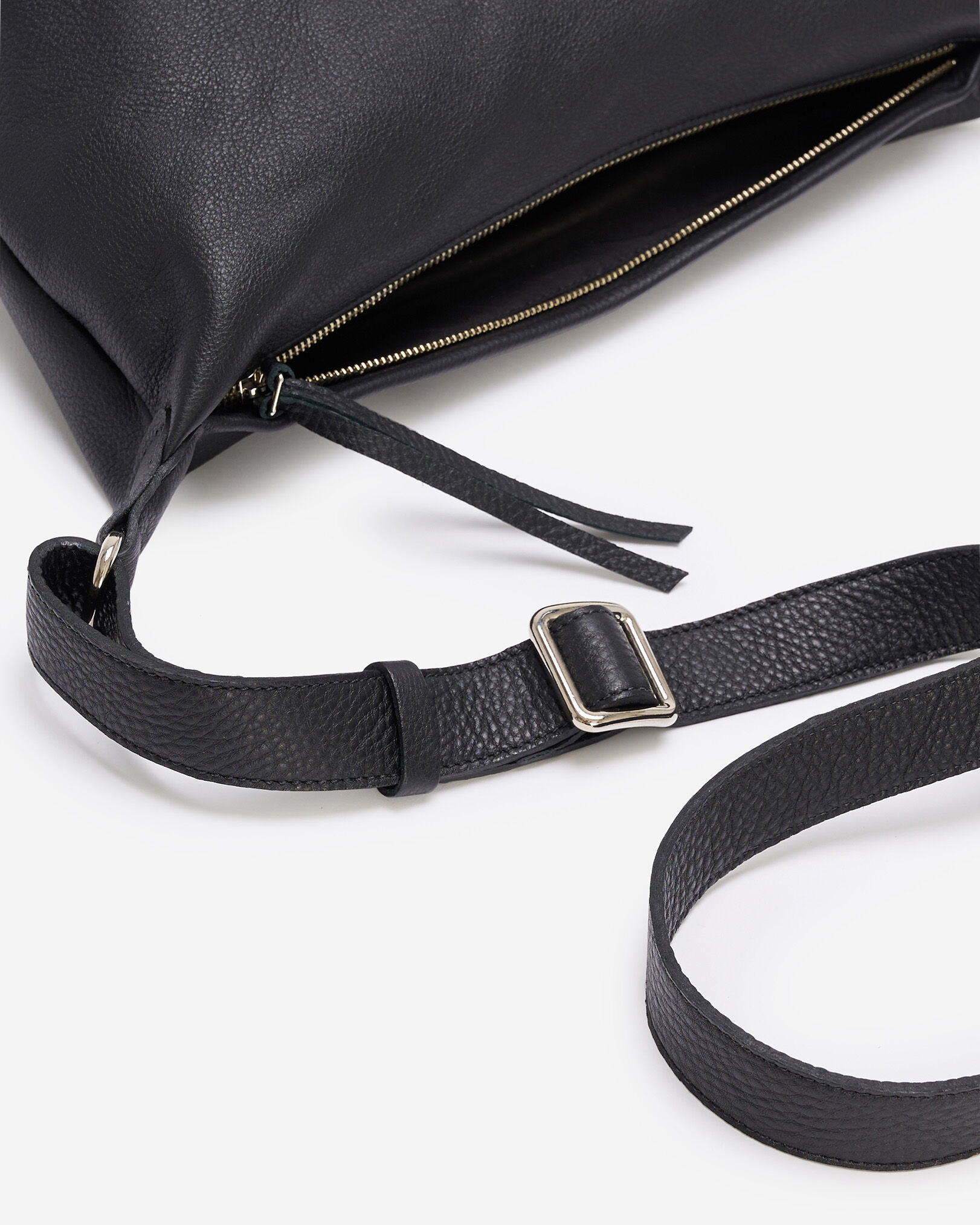 Sac croissant en cuir Nuage