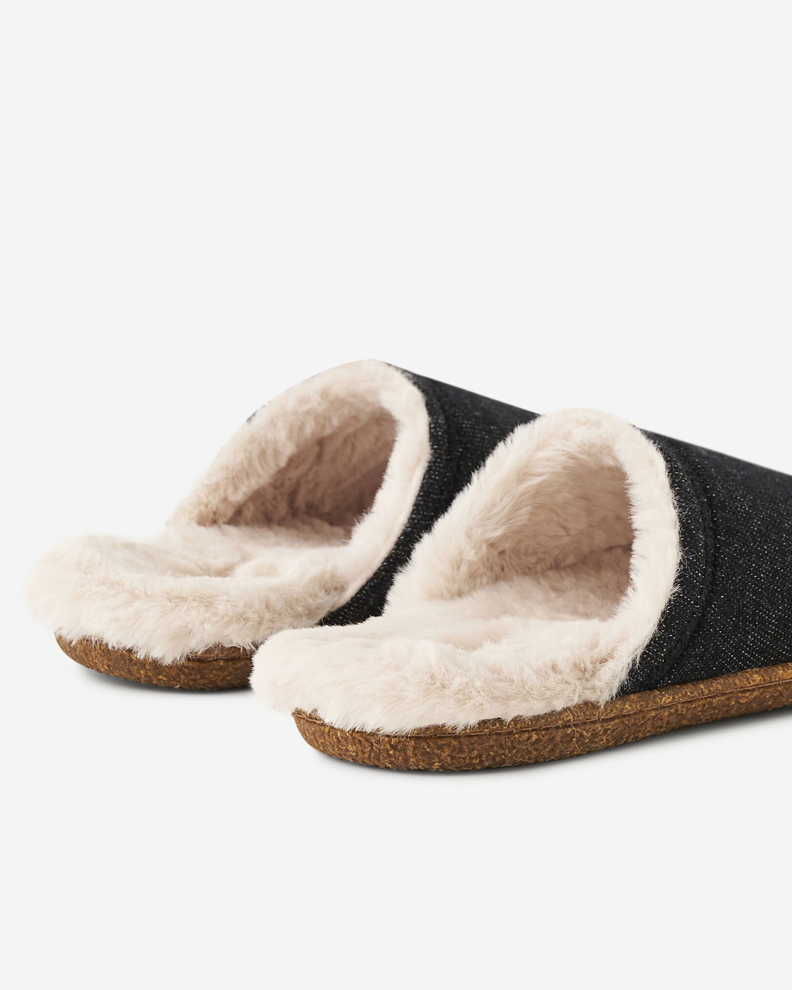 Roots slippers top