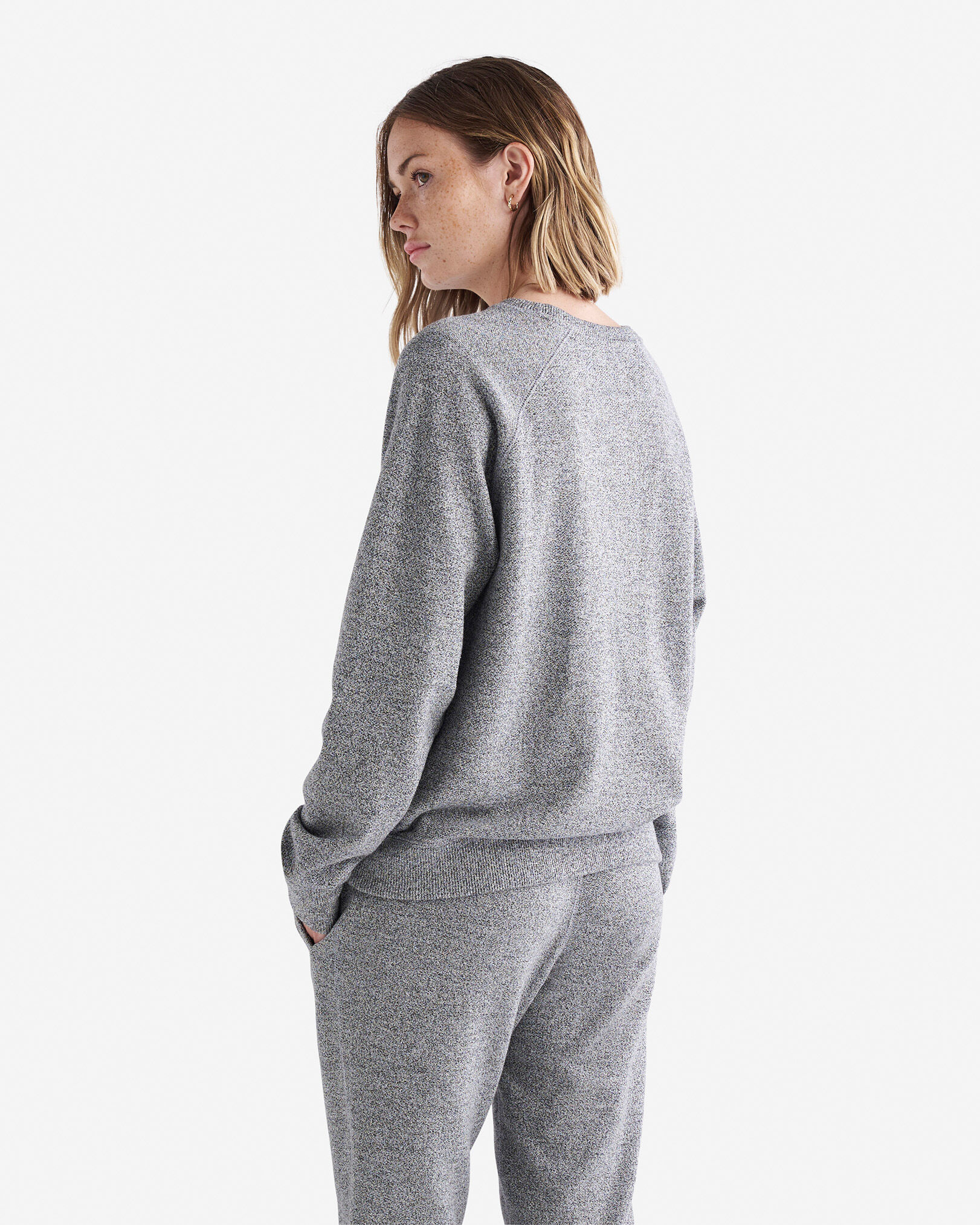 トップス OVYOriginal Fabric Basic Crew Neck Sweat BASIC CREWNECK SWEATSHIRT - Black | ZARA Canada