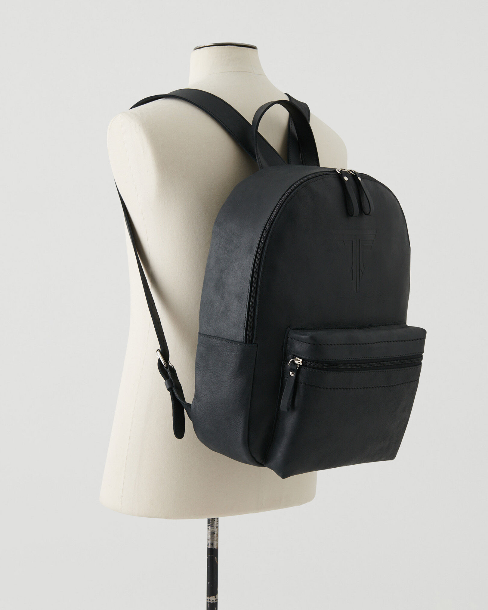 Roots black leather backpack online